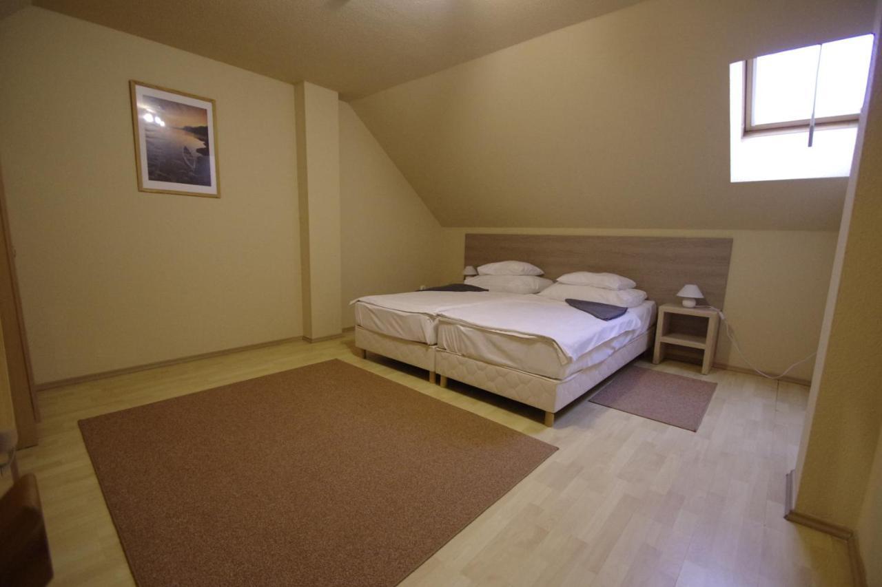 Hotel Vadaszkuert Superior Székesfehérvár Extérieur photo