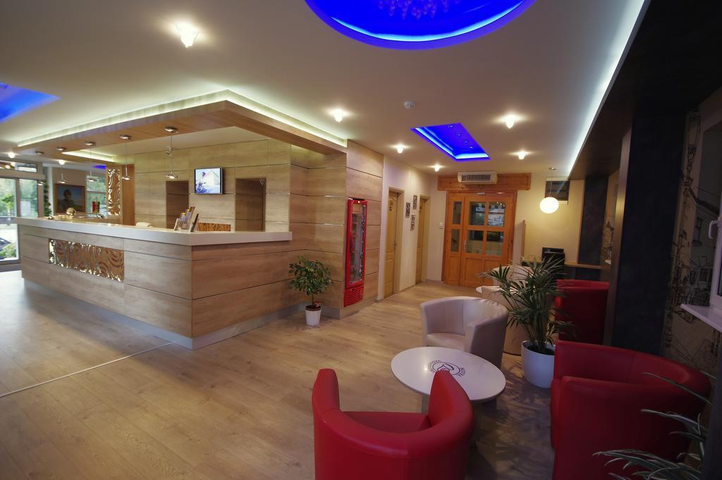 Hotel Vadaszkuert Superior Székesfehérvár Extérieur photo