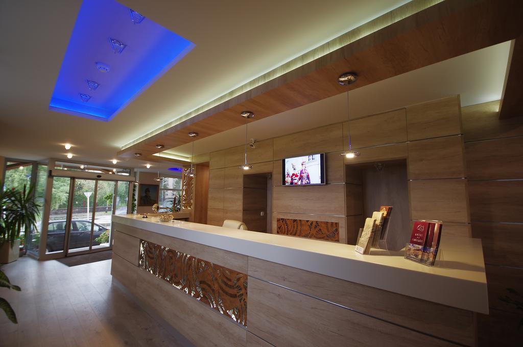 Hotel Vadaszkuert Superior Székesfehérvár Extérieur photo