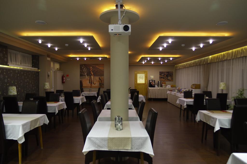 Hotel Vadaszkuert Superior Székesfehérvár Extérieur photo