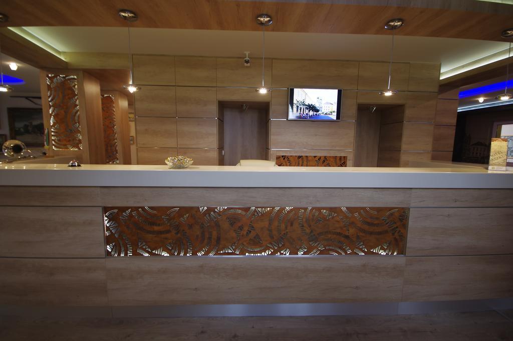 Hotel Vadaszkuert Superior Székesfehérvár Extérieur photo